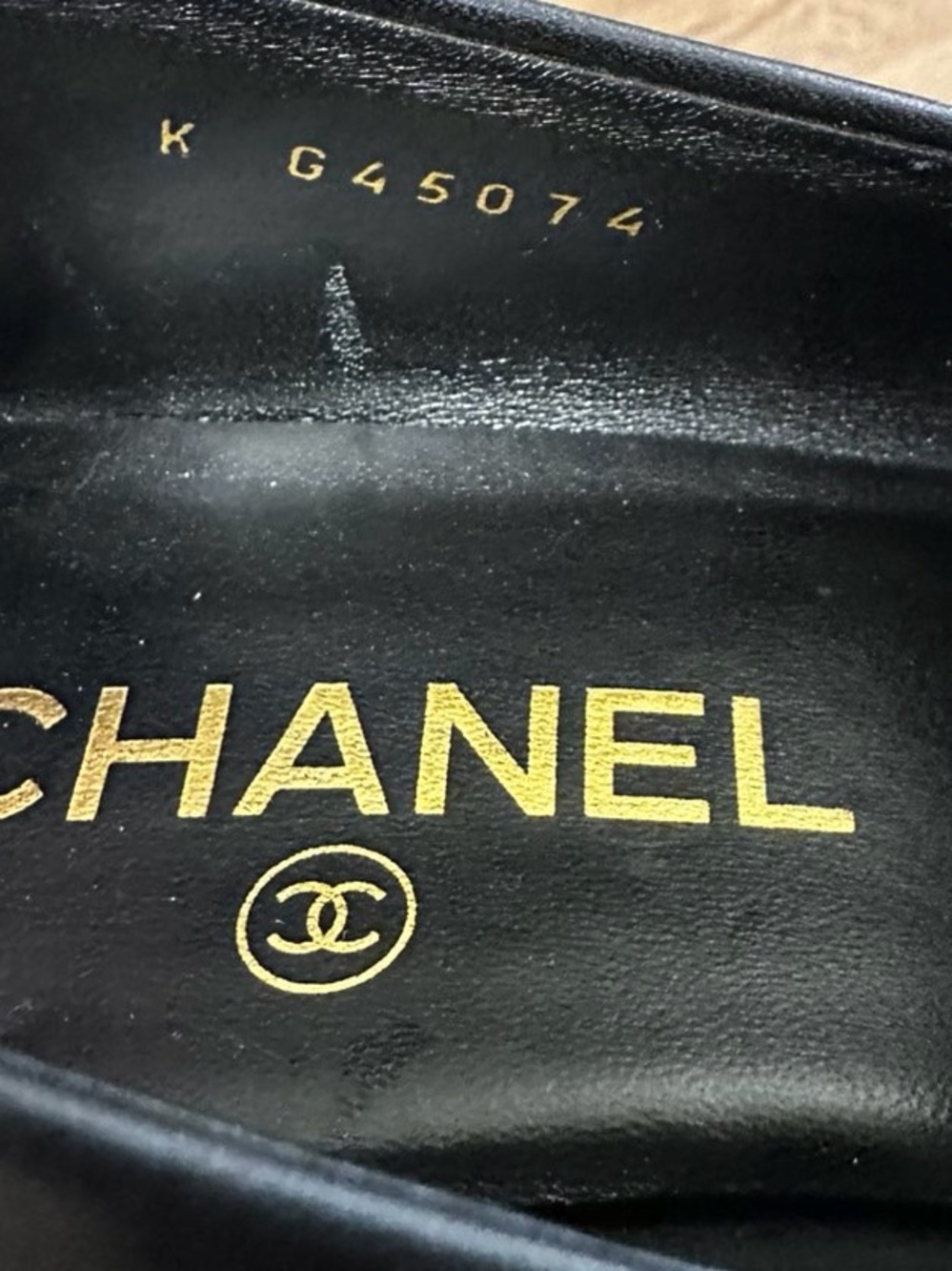 CHANEL 23A Black Quilted Calfskin Leather Loafers with Gold CC - Picture 11 of 11